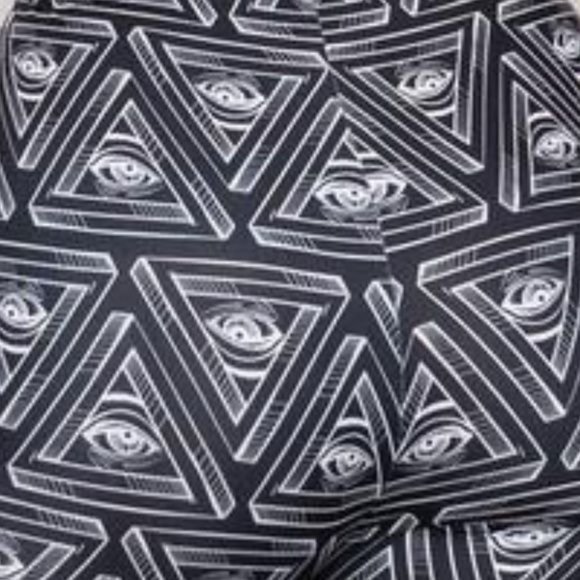 LAST PAIR ALERT: Miz Third Eye: Triangle 3D illusion Graphic Leggings XL - Picture 10 of 10